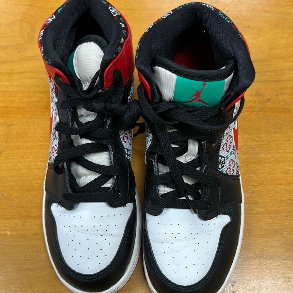 Nike Air Jordan 1 Mid SE Holiday Ugly Christmas Sweater DM1208 150 - SIZE 5.5Y